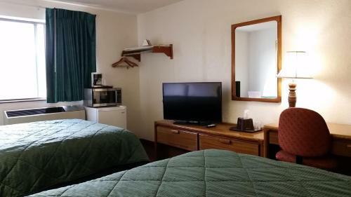 Hotel Corning Inn