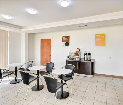 Motel 6 Lindale Tx
