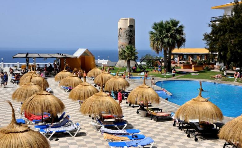Hotel Salobre�a Suites