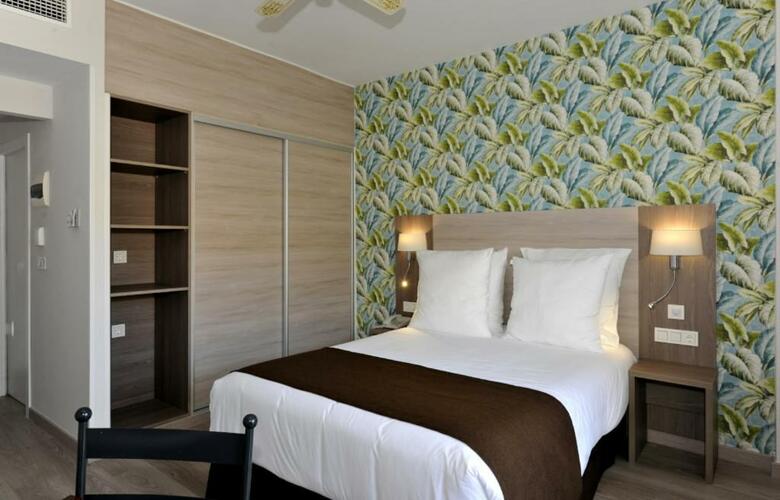Hotel Salobre�a Suites