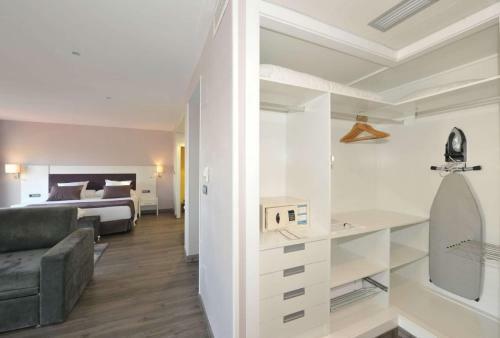 Hotel Salobre�a Suites