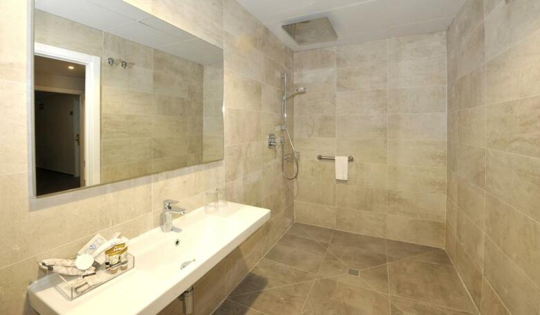 Hotel Salobre�a Suites