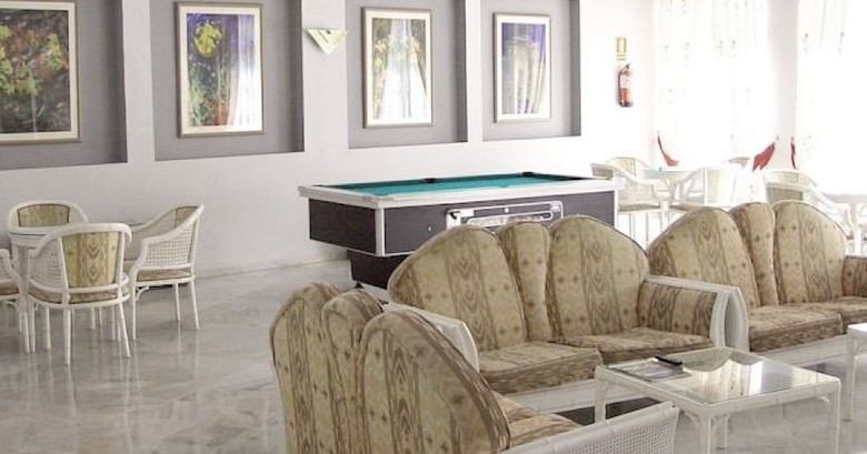 Hotel Ele La Perla