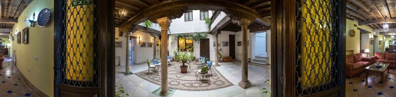 Hotel Casa Del Capitel Nazar�