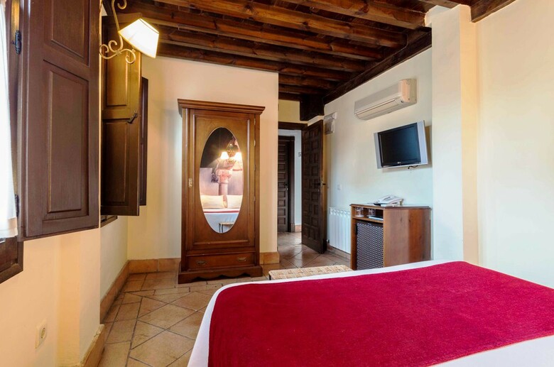 Hotel Casa Del Capitel Nazar�