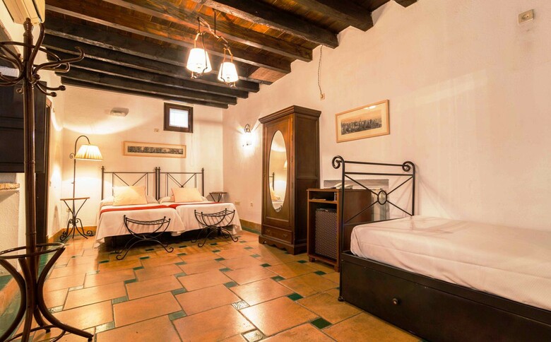 Hotel Casa Del Capitel Nazar�