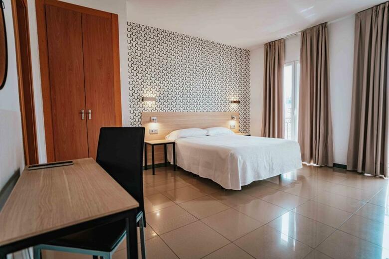 Hostal Atenas