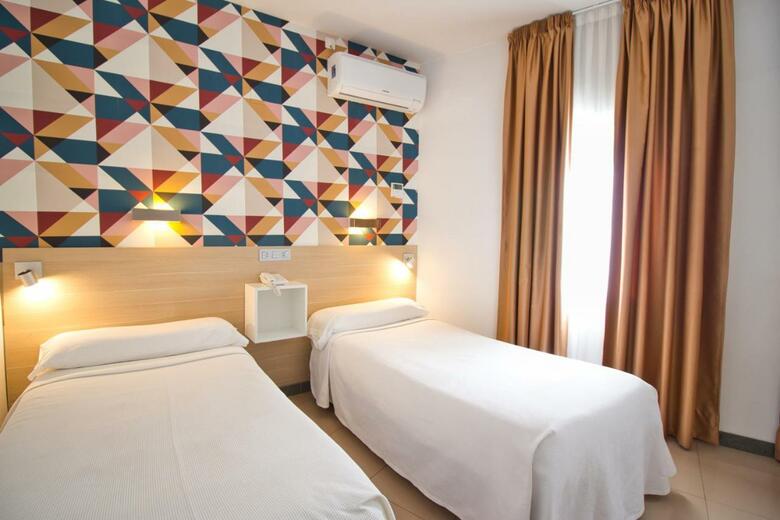 Hostal Atenas