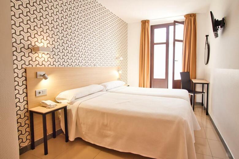 Hostal Atenas