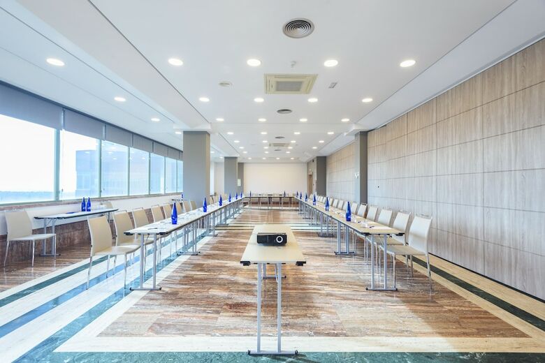 Hotel Guadalajara & Conference Center Affiliated By Meli�