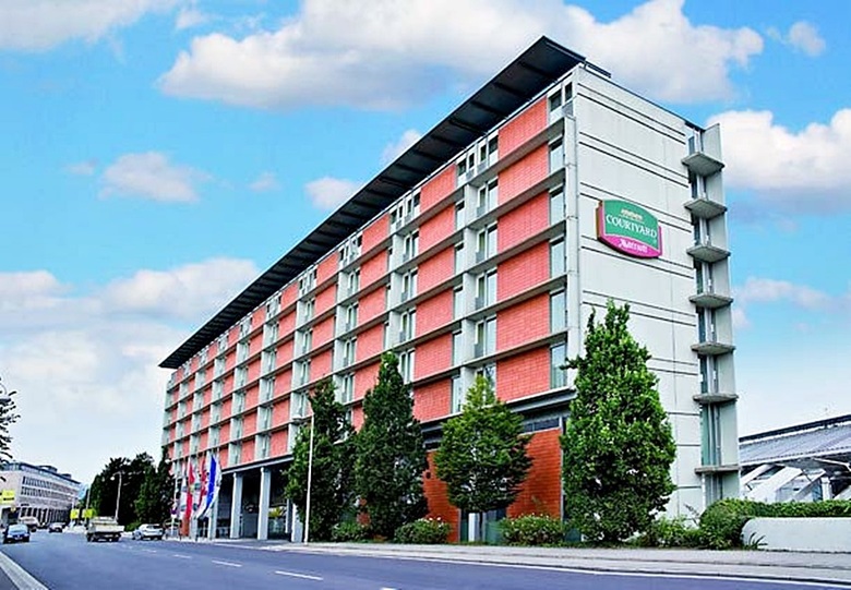 Hotel Courtyard By Marriott