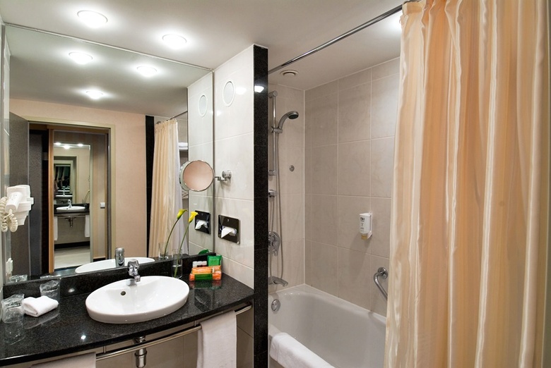Hotel NH Danube City
