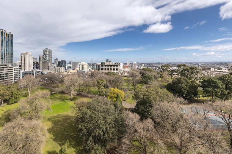 Hotel Radisson On Flagstaff Gardens