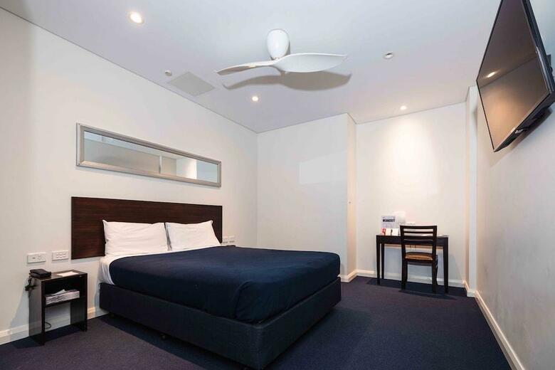 Hotel All Seasons Perth