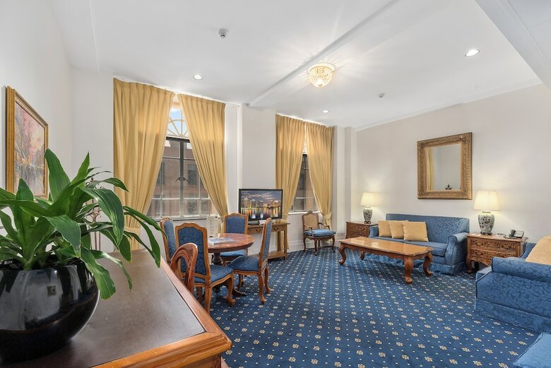 Castlereagh Boutique Hotel
