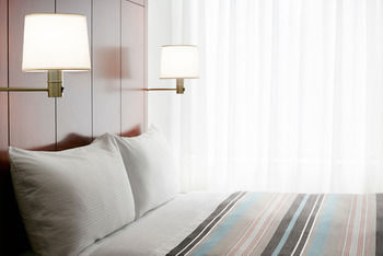 Hotel Club Quarters, Central Loop