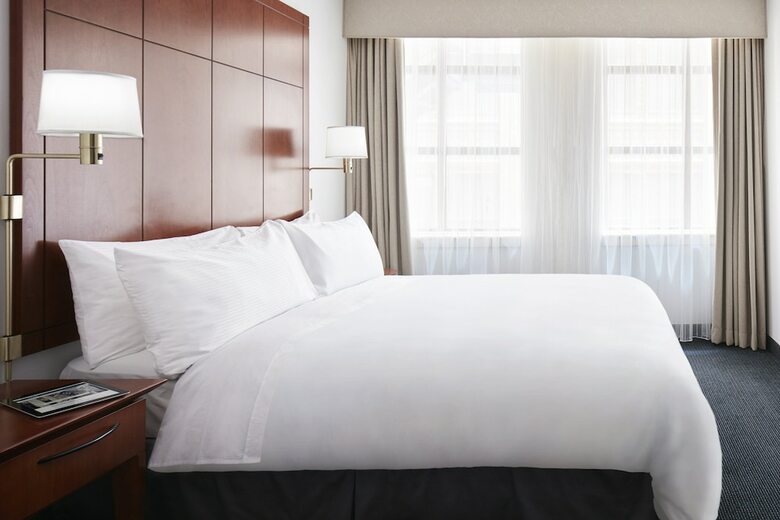 Central Loop Hotel