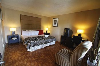 Hotel Carefree Inn