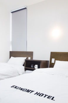 Ekonomy Hotel Haeundae