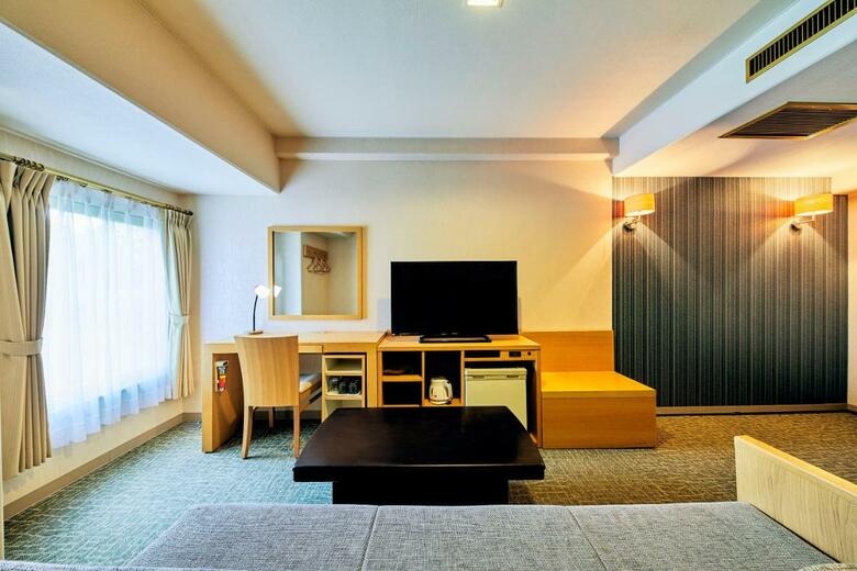Nara Royal Hotel