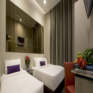 V Hotel Bencoolen