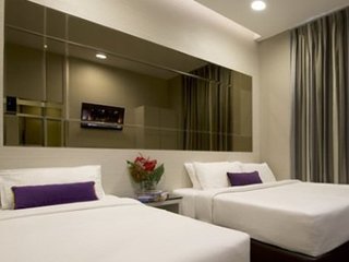 V Hotel Bencoolen