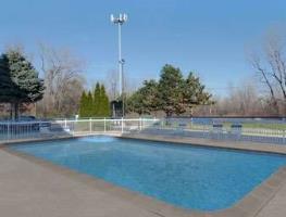 Hotel Howard Johnson Lansing Il