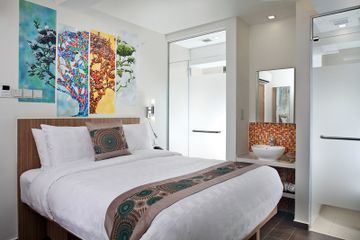 Hotel Clover The Arts