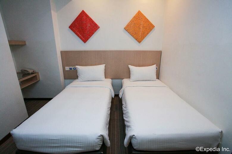 Aqueen Balestier Hotel