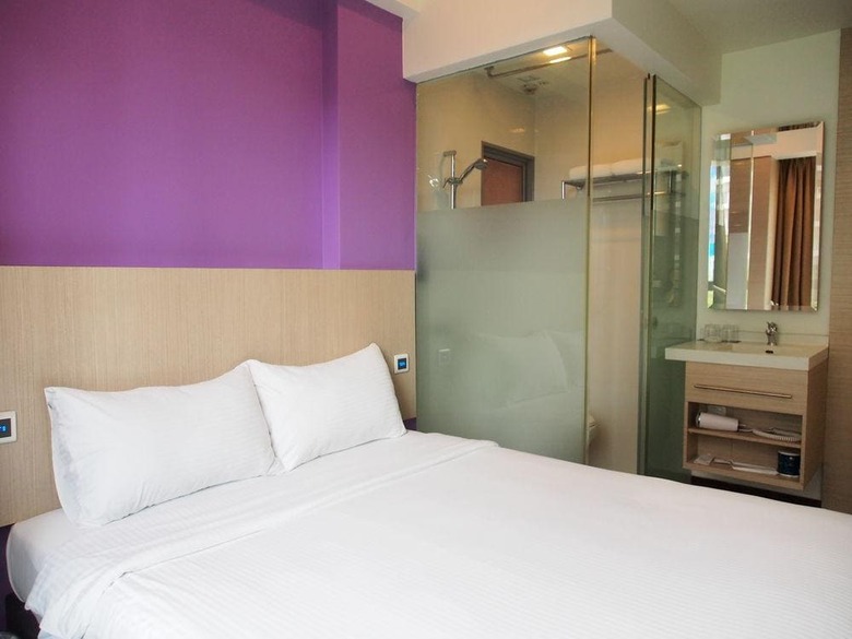 Aqueen Balestier Hotel