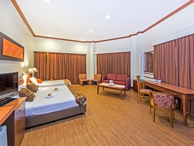 Hotel 81 Tristar
