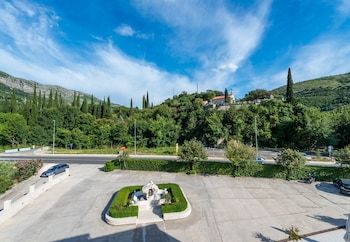 Apartments Dubelj