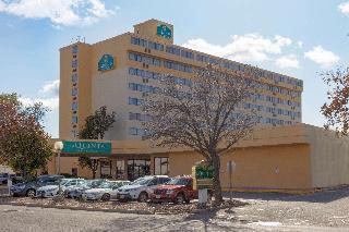 Hotel La Quinta Inn & Suites Meadowlands