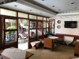 Hotel Karyatit