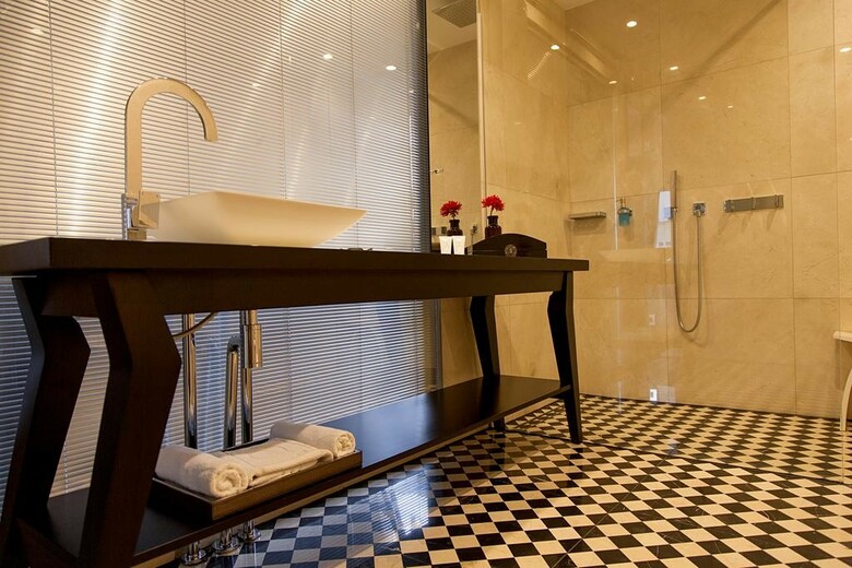 Quentin Boutique Hotel