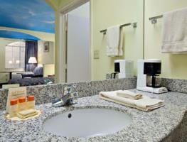 Hotel Days Inn And Suites Houston Channelview Tx
