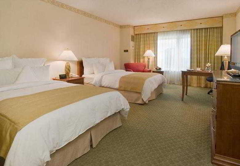 Renaissance Richardson Hotel
