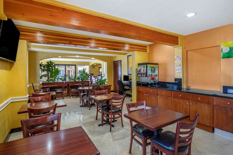 Hotel Knights Inn Westminster Huntington Beach