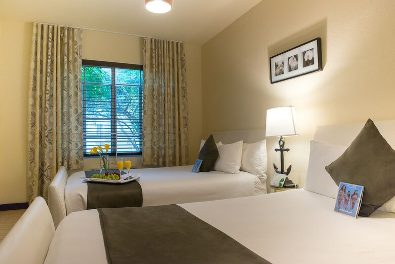 Tradewinds Apartment Hotel