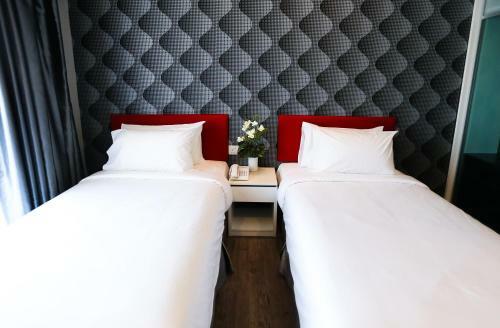 Cenang Plaza Beach Hotel