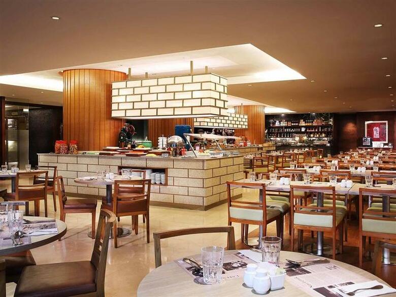 Hotel Grand Mercure Roxy
