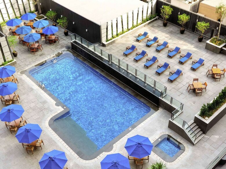 Hotel Grand Mercure Roxy