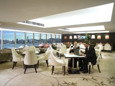 Royal Pacific Hotel And Towers