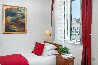 Apartments Tisno