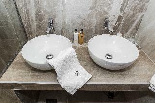 Apartments Tisno
