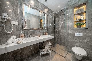 Apartments Tisno