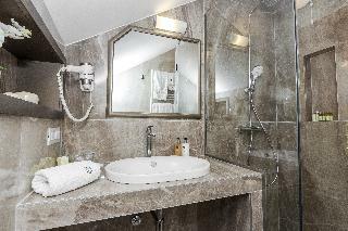 Apartments Tisno