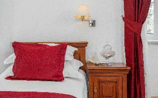 Apartments Tisno