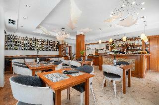 Apartments Tisno