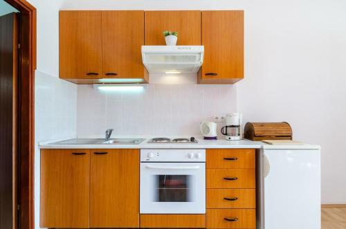 Apartment In Crikvenica 13703